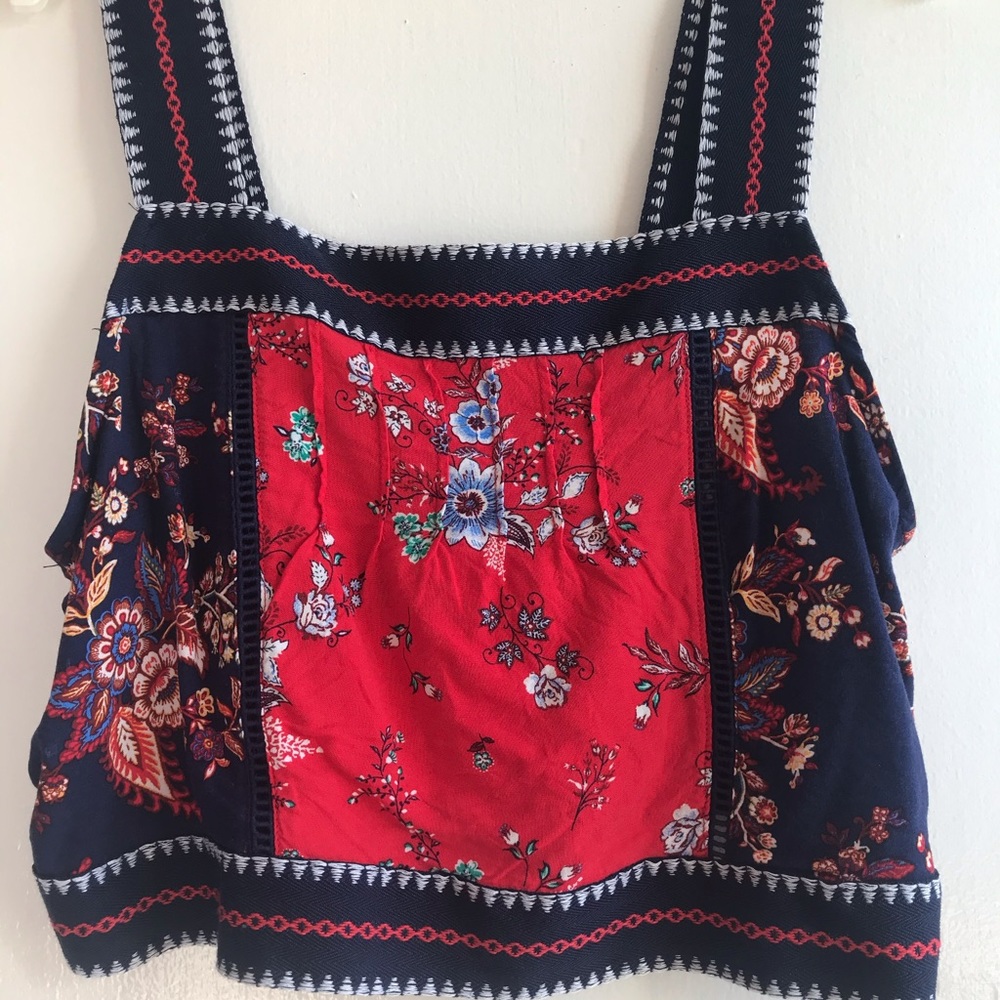 Crop top